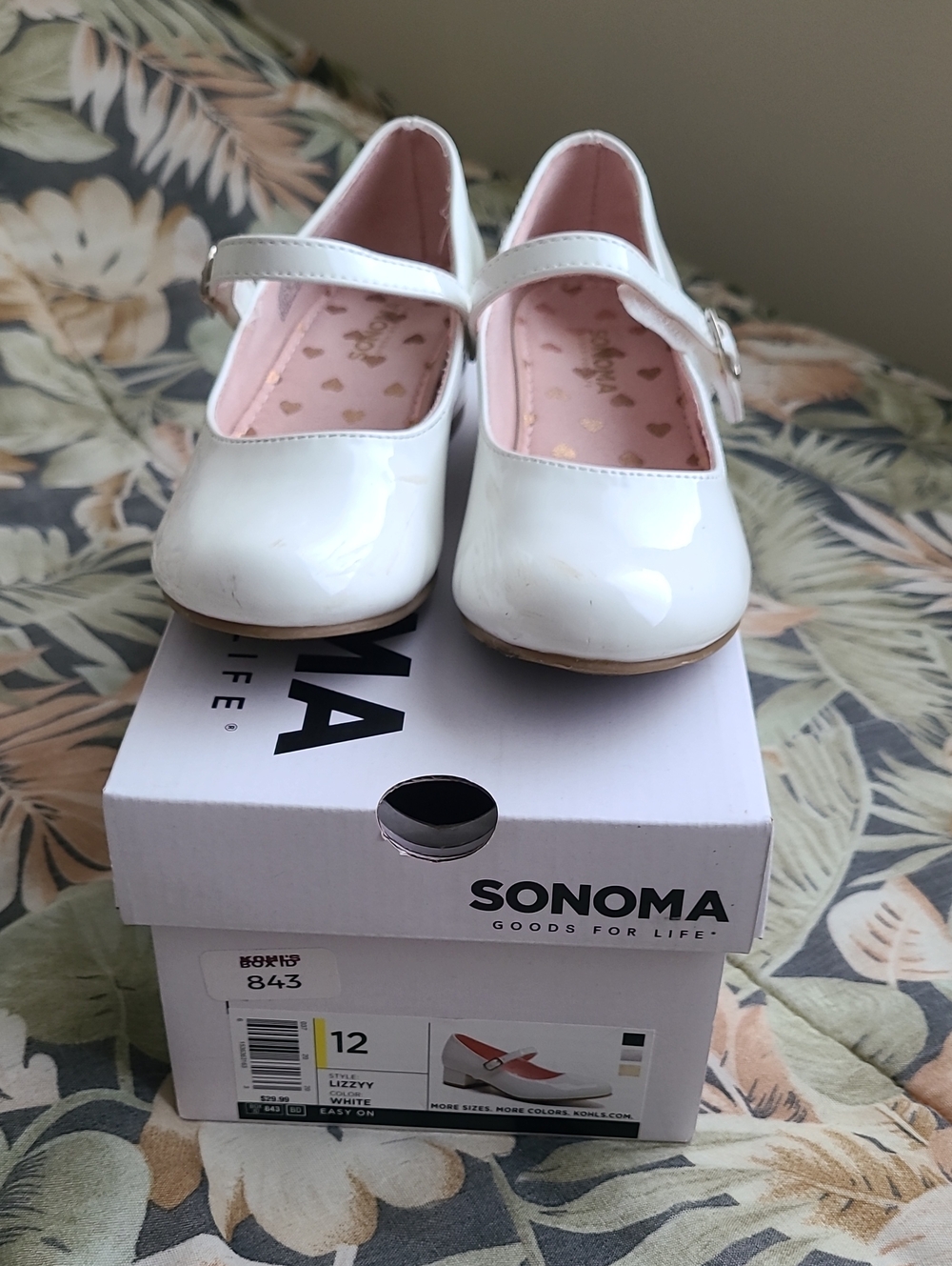 Sonoma Girls White Patent Mary Jane Dress Shoes with Pink Insole